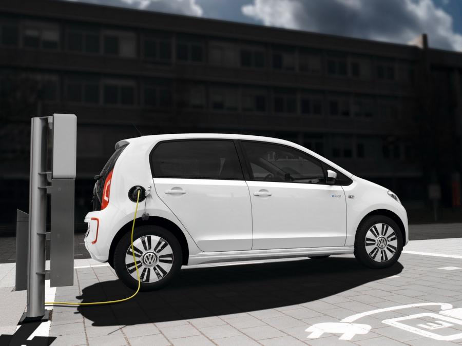  Volkswagen e-up! 2013 года  (фото 16 из 45)